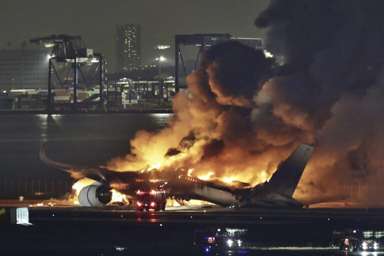 Haneda Airport Fire