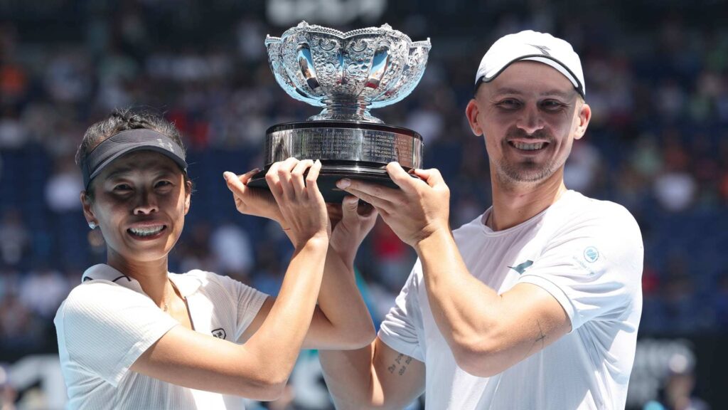 Hsieh and Zielinski Australian open 2024 mixed doubles trophy