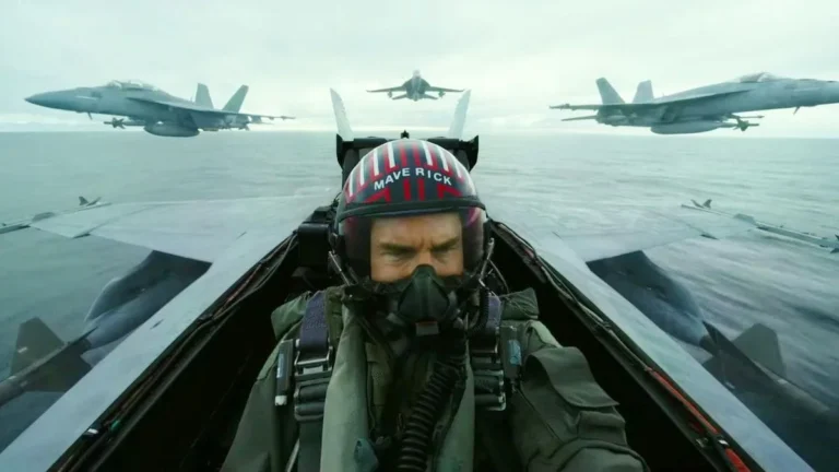 Did Tom Cruise fly the F-14?